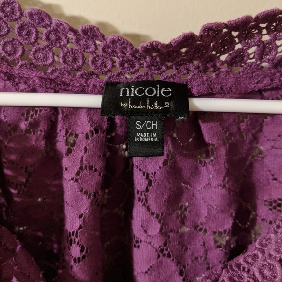 Nicole Miller size Small lace top - Picture 3 of 5